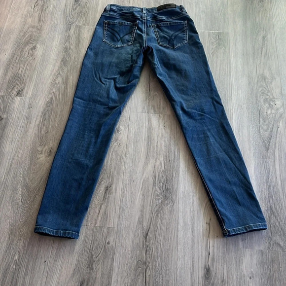 William rast slim leg jeans  size 4 - Picture 14 of 14